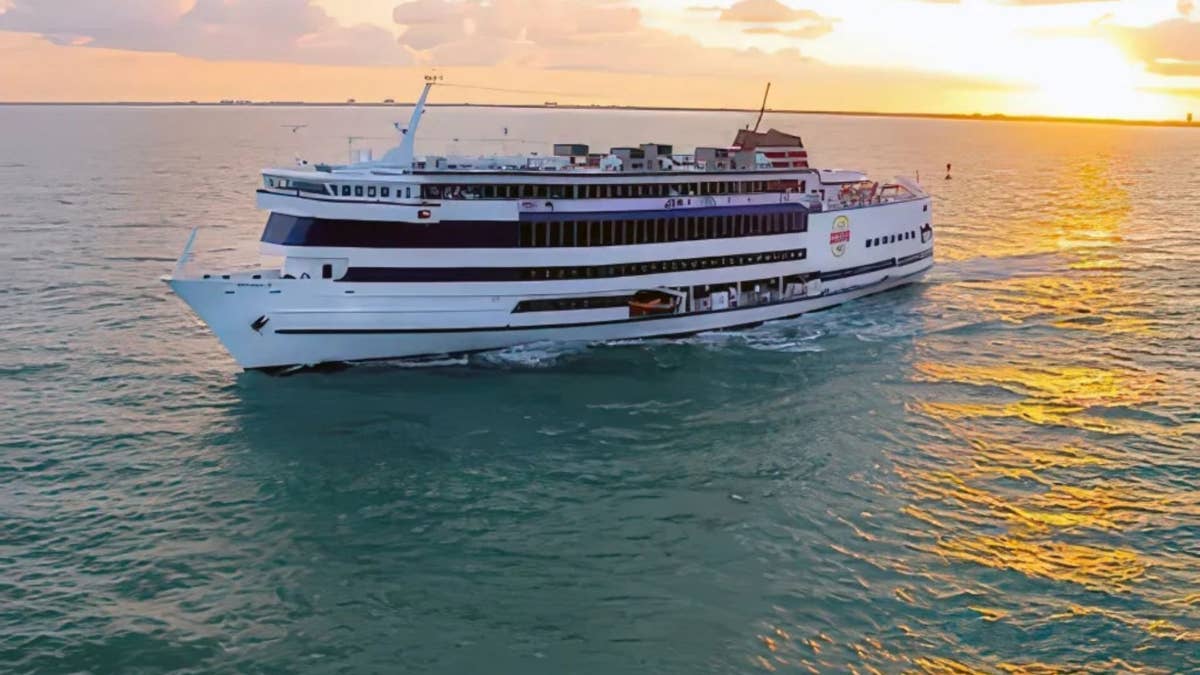 Cruise line shuts down and cancels all sailings